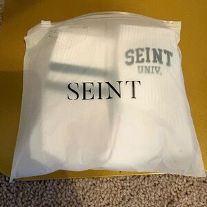 Seint Two Pairs of Women’s Crew Socks